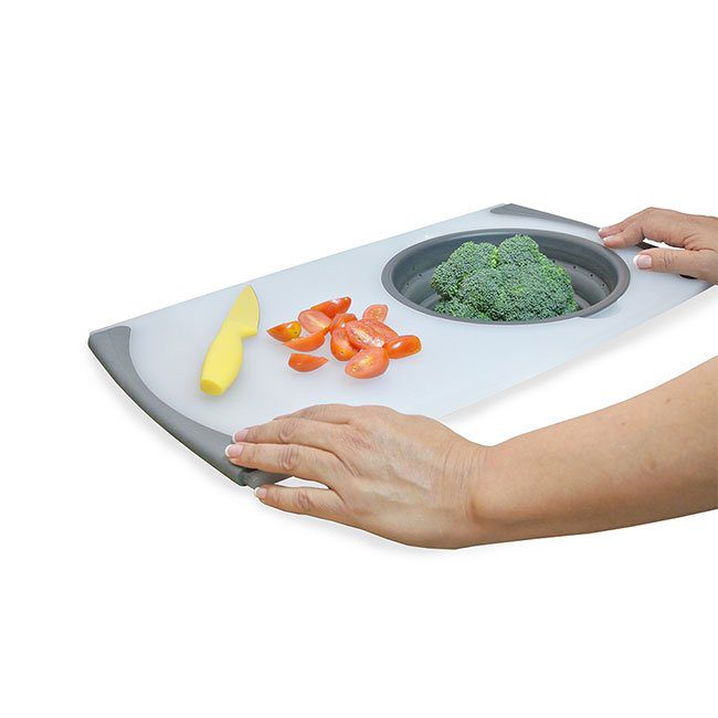 cutting-board-and-strainer