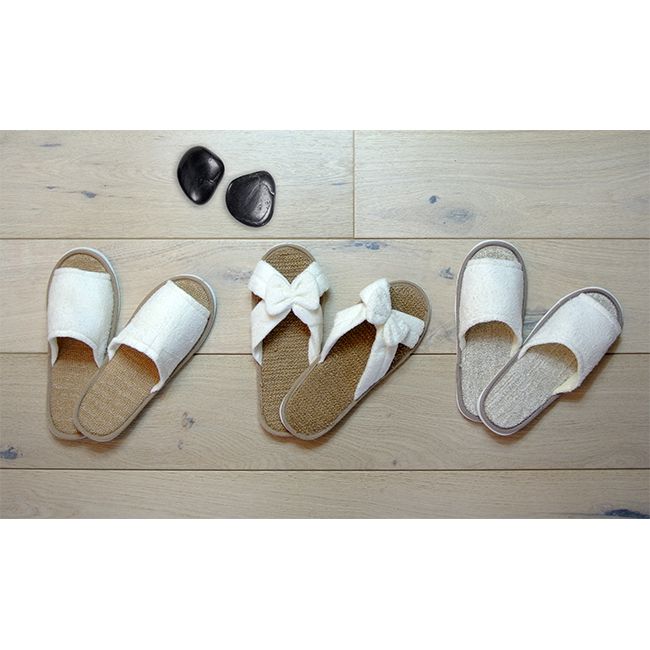 organic-slippers-with-crossed-strap