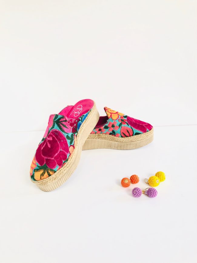 embroidered-floral-espadrille