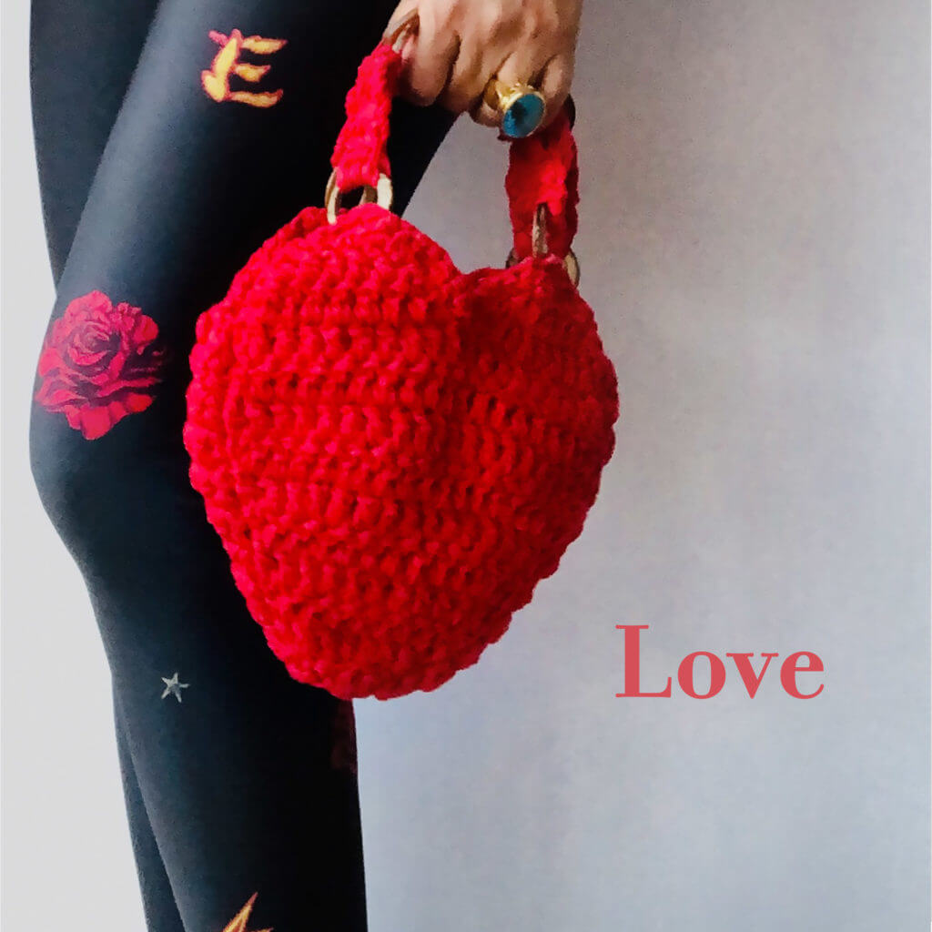 crochet-woven-handbag-in-wood